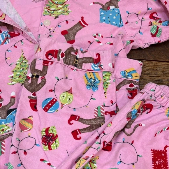 Nick & Nora Pink Festive Pajama Set - Picture 4 of 8